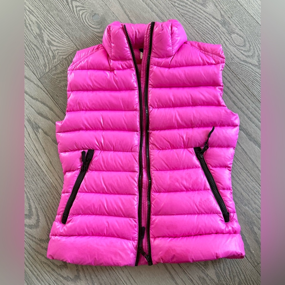 SAM. New York Hot Pink Puffer Vest – Size 14